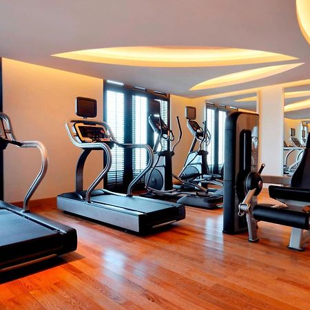 Marriott Executive Apartments Al Jaddaf, Dubai Exterior photo The gym at the W Hotel in Dubai